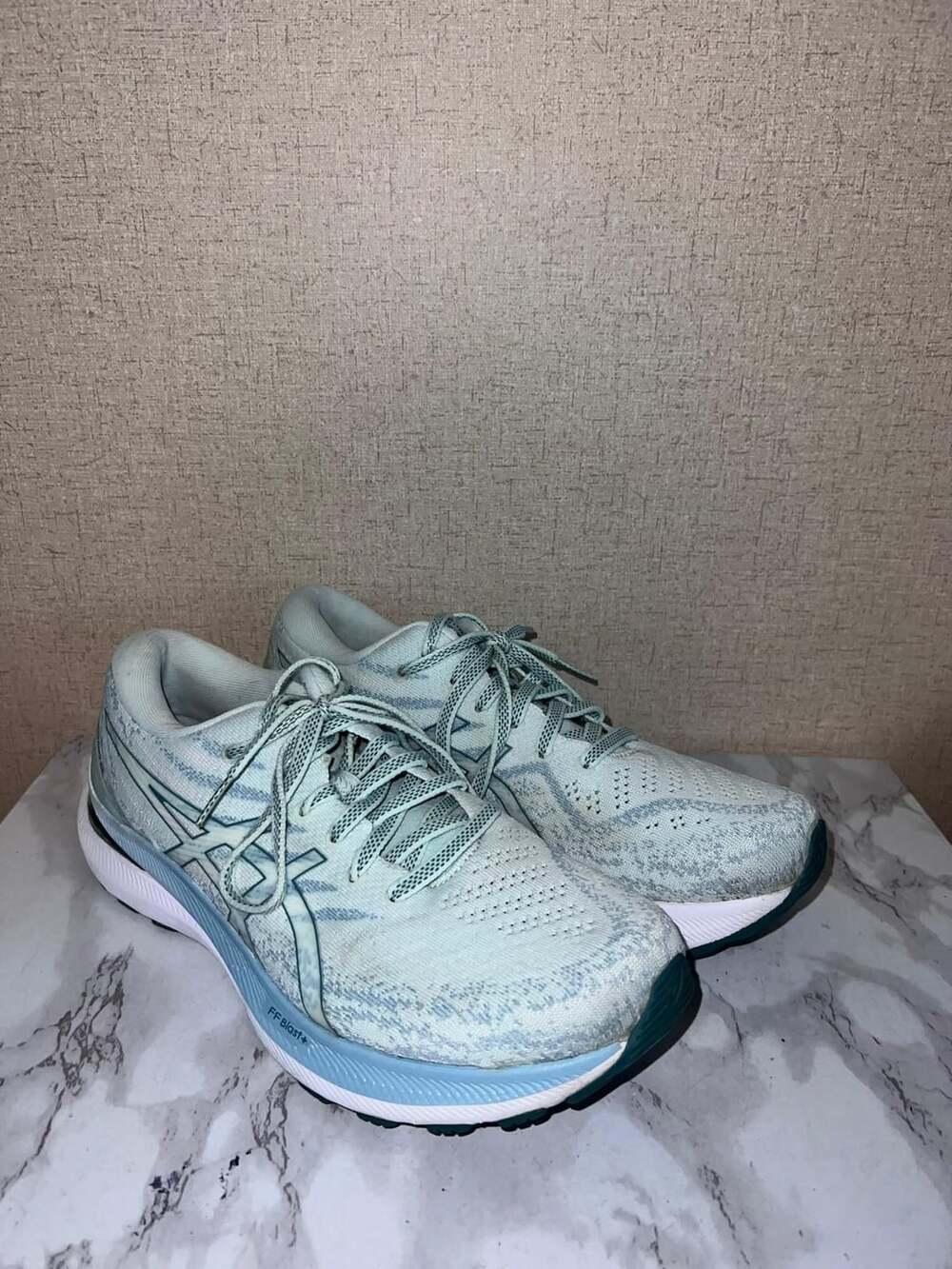 ASICS gel-Kayano 29 Soothing Sea Running Shoes womens Size 10